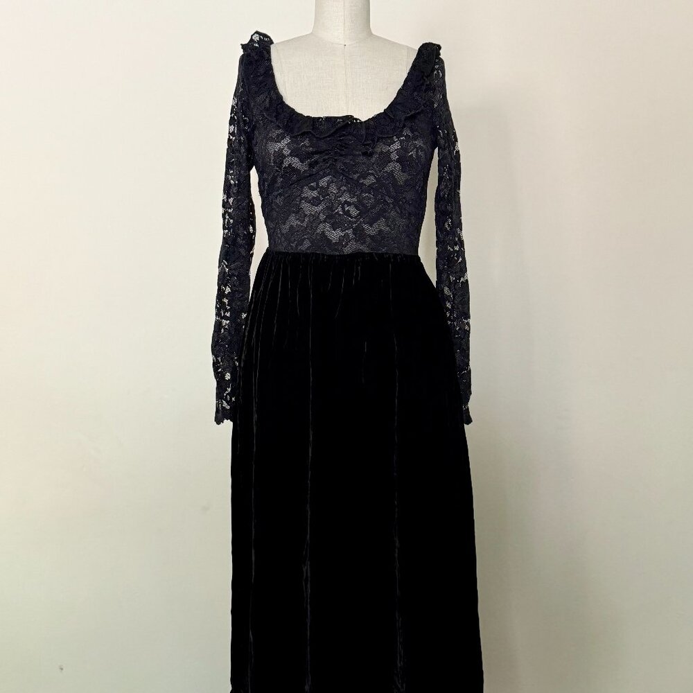 Christy Dawn Marion Dress in Black Velvet and Lace Size M NWT